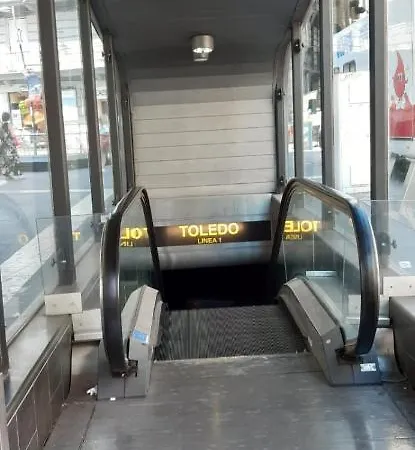 לינה וארוחת בוקר Toledo Street