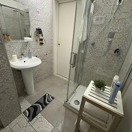 לינה וארוחת בוקר Toledo Street