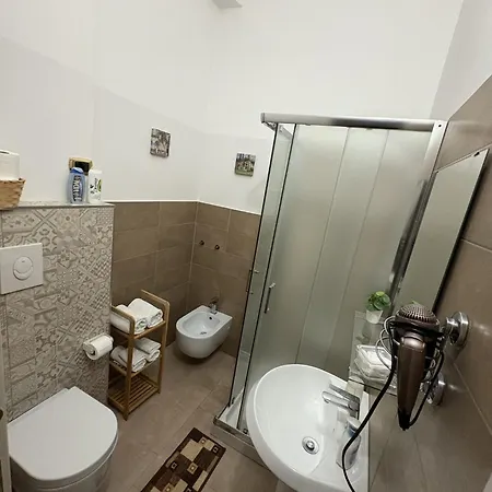 לינה וארוחת בוקר Toledo Street נאפולי