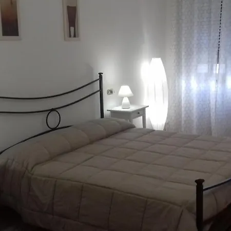 Toledo Street Couette-café 4*